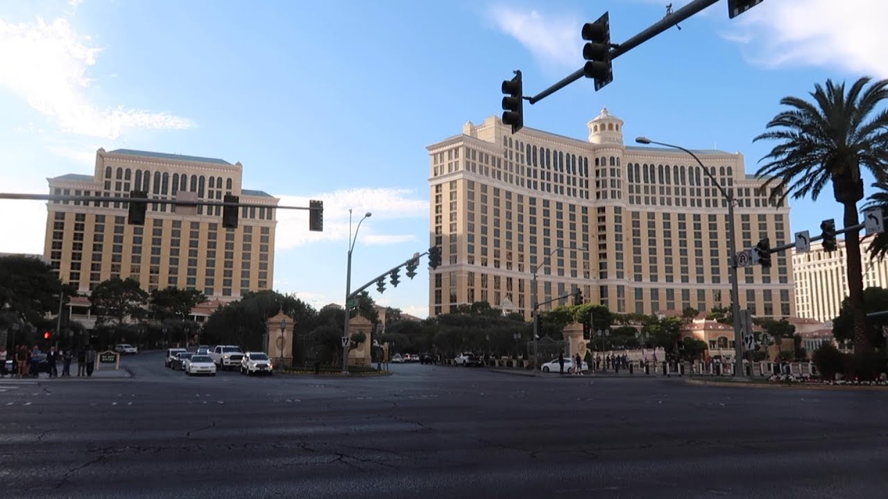BEST Carrot Cake in Las Vegas!!! YouTube