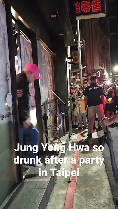 Jung Yong Hwa so drunk after a party #JungYongHwa #Cnblue #Kpop #Kdrama