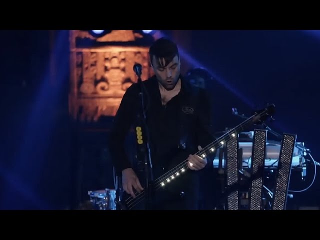 Muse - Hysteria (Live HD 2015) class=