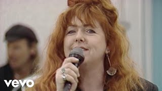 Video thumbnail of "Maggie Reilly - Everytime We Touch (ZDF-Fernsehgarten 05.07.1992)"
