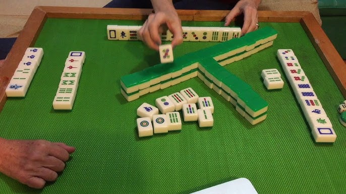 Hong Kong Mahjong with my Mother-in-Law: Part 2 - Explaining the