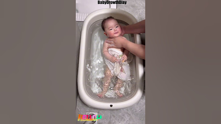 Is There a Better Way to Bathe My Baby? Try the Baby Folding Bath Bucket!#Shorts