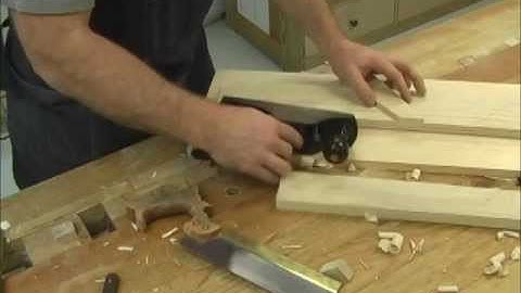 The Miter Shooting Board.wmv