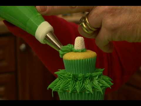 Make Trim the Tree Cupcakes with Karen Tack!