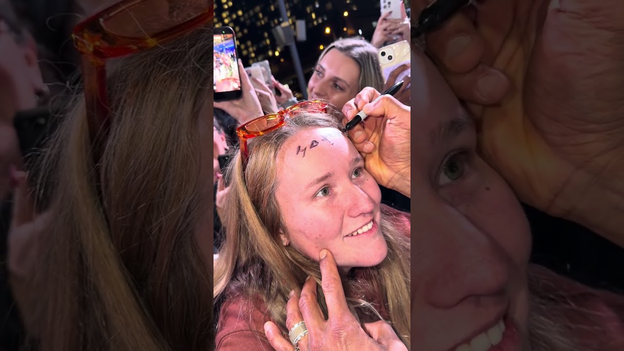 Signing....a forehead 😊