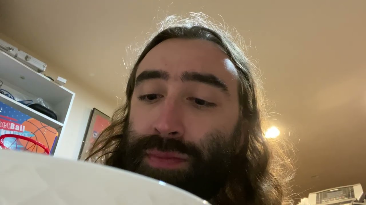 I eat a salad everyday until a salad eats me, Day 2866