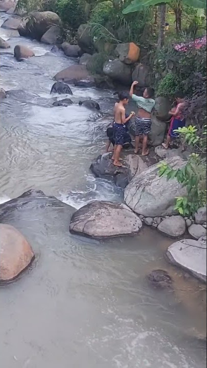 Ngintip Bocil Mandi Di Kali #shorts
