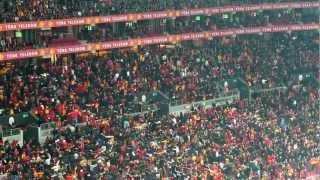 Galatasaray-Antalya 2-0'lık maç, Sırtı dönük tezahurat,muhteşem Galatasaray Seyircisi Resimi