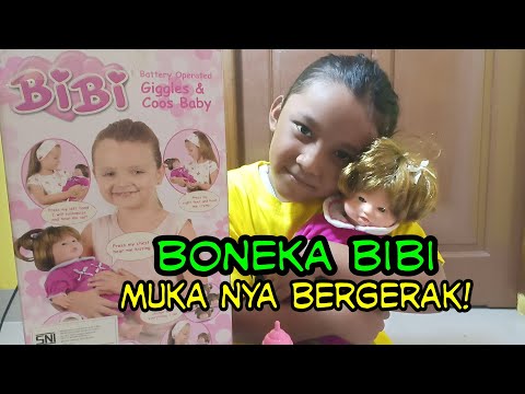 Boneka mainan bisa menangis, menyanyi, bahkan juga bisa tertawa. Kalau di kasih minum susu akan berh. 