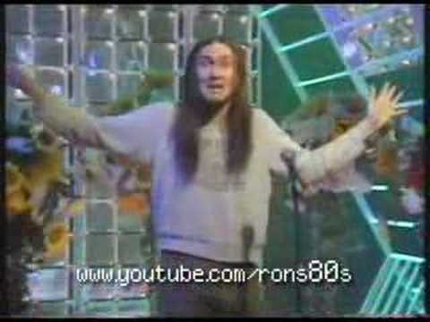 Neil - Hole In My Shoe (Live, Top Of The Pops)