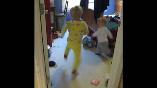 Kids Dancing to Crazy Frog Kids Dancing to Crazy Frog