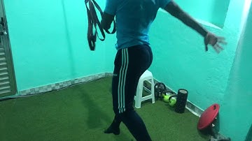 Agachamento unilateral TRX com salto