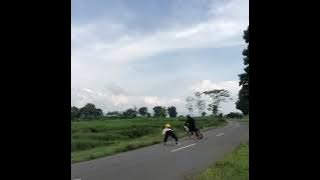 Story wa cb standing mumbul sama pacar malah jatuh