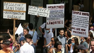 En France, une nouvelle journée de mobilisation contre le passe sanitaire • FRANCE 24