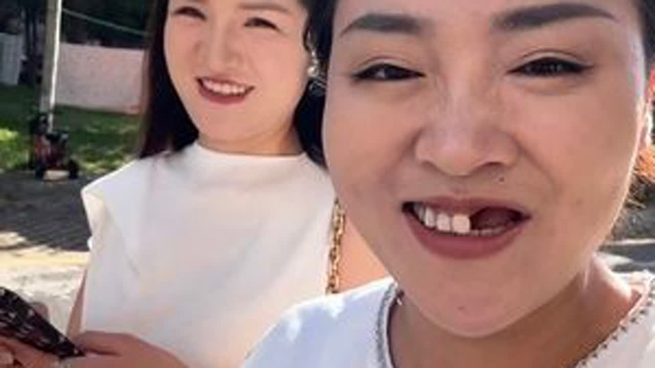 天生丽质不如天生励志～ 我们本是两只孤独的小小鸟，在各自的领域生活着，感谢你走进我的世界，在我需要的时候都温暖着我。不知不觉我们已经走了很久很久了，希望我们都越来越好。@被爱与自由 #励志 #...