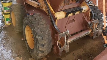 Case 90XT Skid Steer