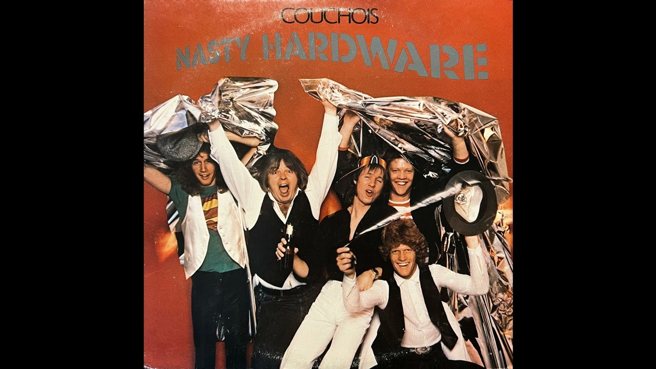 Pretty Young Girls - Couchois