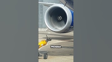 Come i motori dei jet affrontano la pioggia?