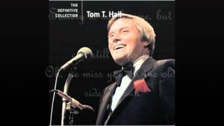 Tom T. Hall - The Old Side Of Town chords