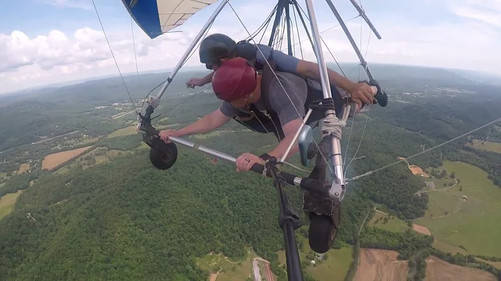 Donald Covington Tandem Hang Glidibng at Lookout M...