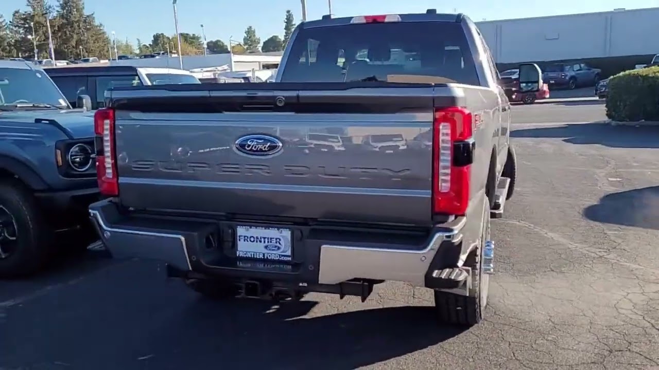 2026 Ford F-350SD Lariat Crew Cab