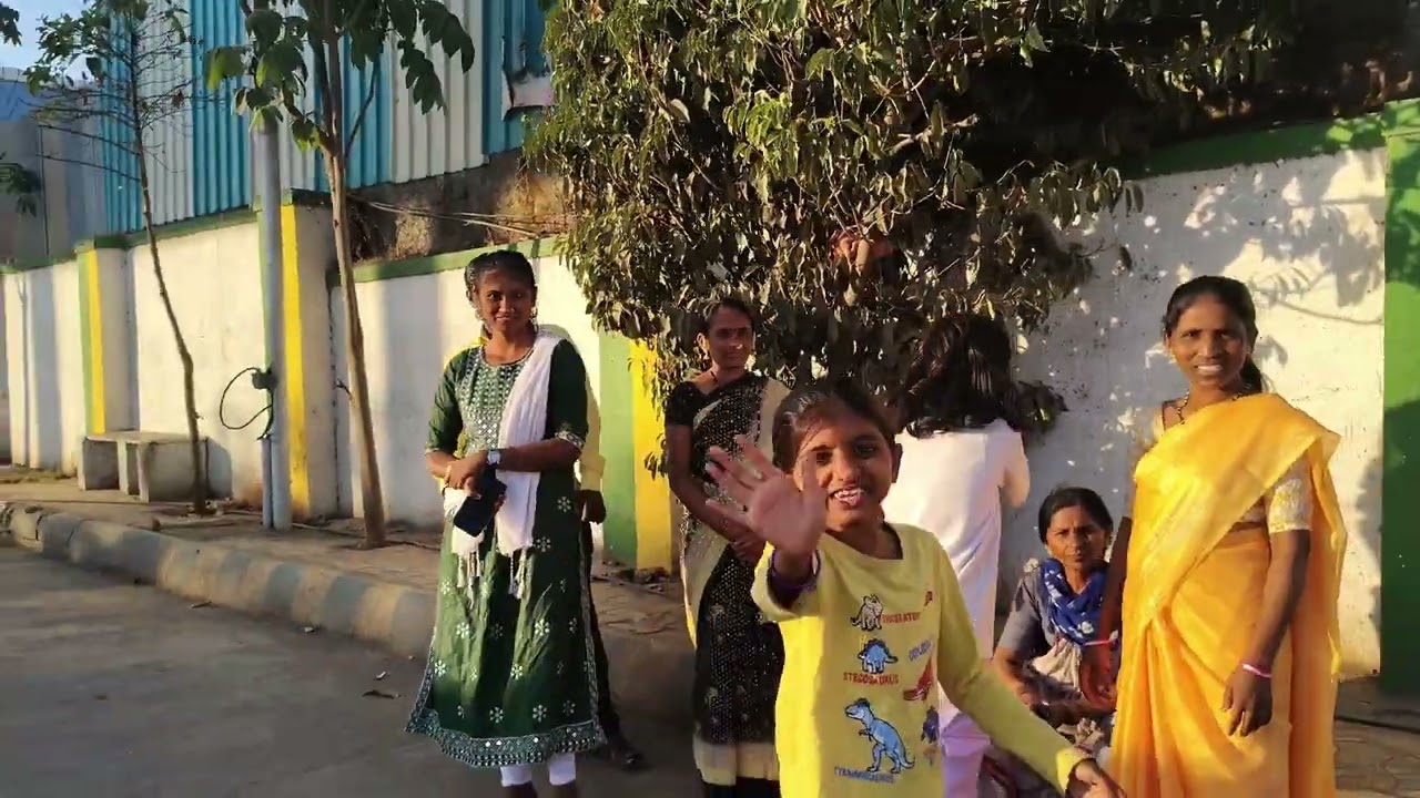  ट्रॅव्हलिंग व्हिडिओ