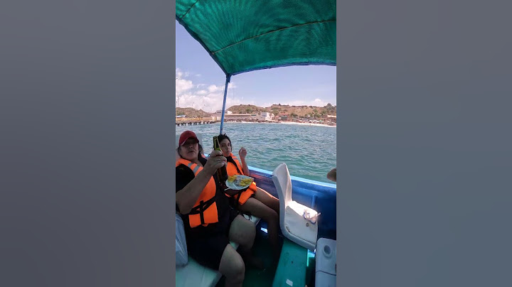 Mayte Tours / Degustando el ceviche
