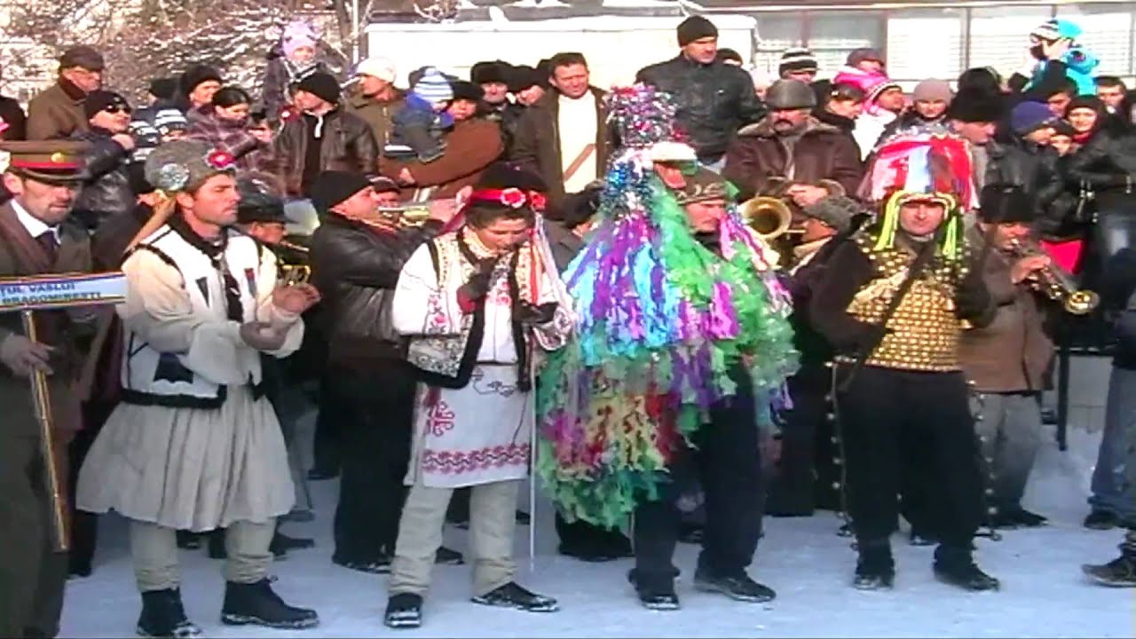 Festivalul Datini si Obiceiuri de Iarna , Vaslui 2010 Acordes Chordify Festivalul Datini si Obiceiuri de Iarna , Vaslui 2010 Acordes Chordify