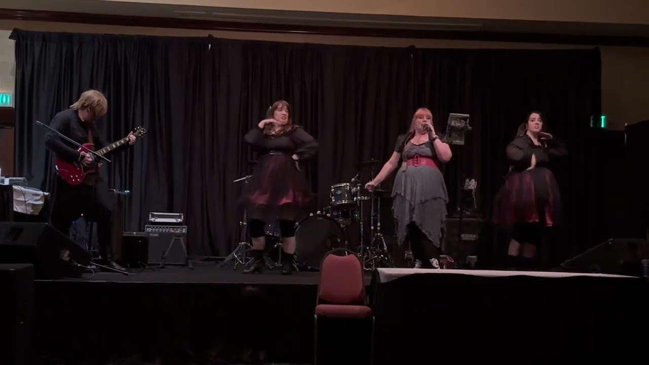 【メギツネ】［引いて踊って歌ってみた］Megitsune cover at SabakuCon 2023