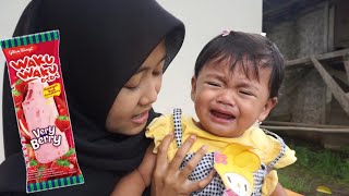 DEDE BAYI NANGIS NGAMUK PENGEN ES KRIM