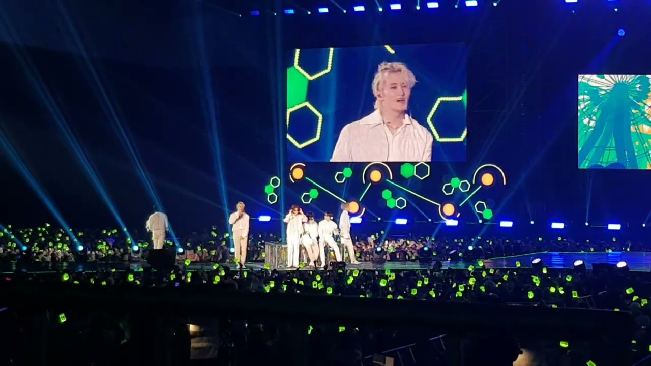20230305 10  ANL, DIVE INTO YOU, IRREPLACEABLE by NCT Dream at The Dream Show 2 in Jakarta