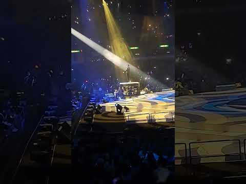 Eric chou周興哲-愛我的時候【Odyssey旅程巡迴演唱會】