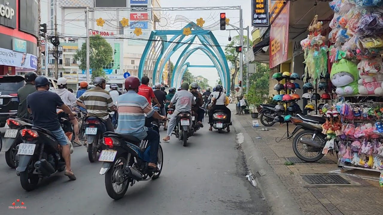 Hôm Nay Chợ Lớn Nhất Sóc Trăng. Quá Đông Người Mua Bán Nhộn Nhịp Vô Cùng. 