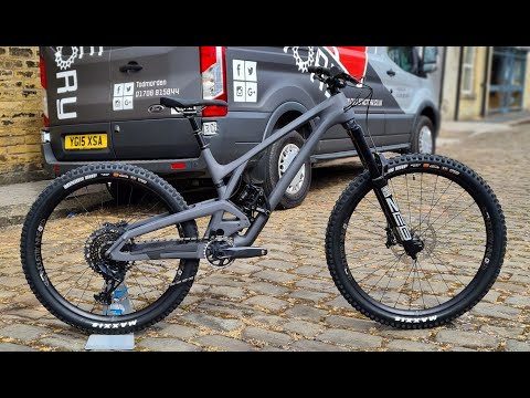 EVIL INSURGENT Mサイズ 29/27.5 カーボンフルサスMTB EVIL INSURGENT Mサイズ 29/27.5 カーボンフルサスMTB