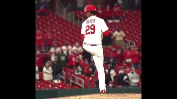 Alex Reyes Slow Motion Pitching Mechanics (First Base Side View)