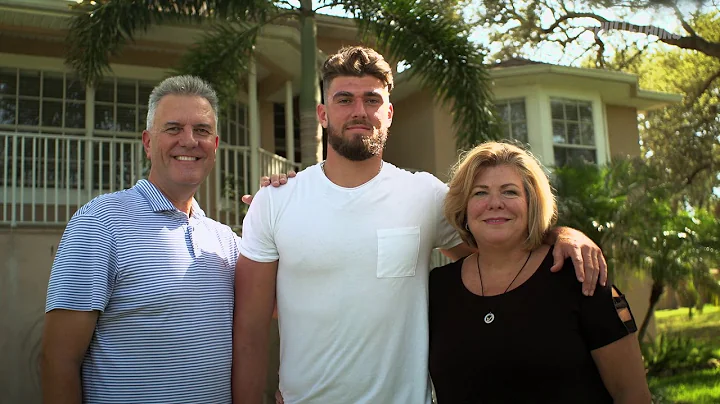 #BULLSTRONG: Inside USF Football - Mitchell Wilcox...
