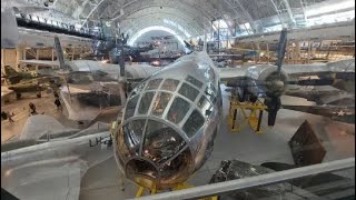 Boeing B-29 Enola Gay - Walk-Tour l National Air and Space Museum l Steven F. Udvar-Hazy Center Resimi