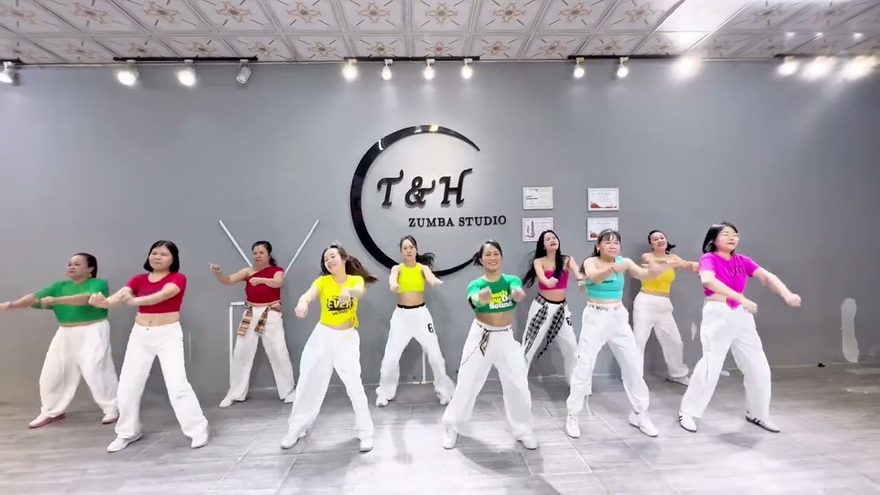 Khuôn Mặt Đáng Thương