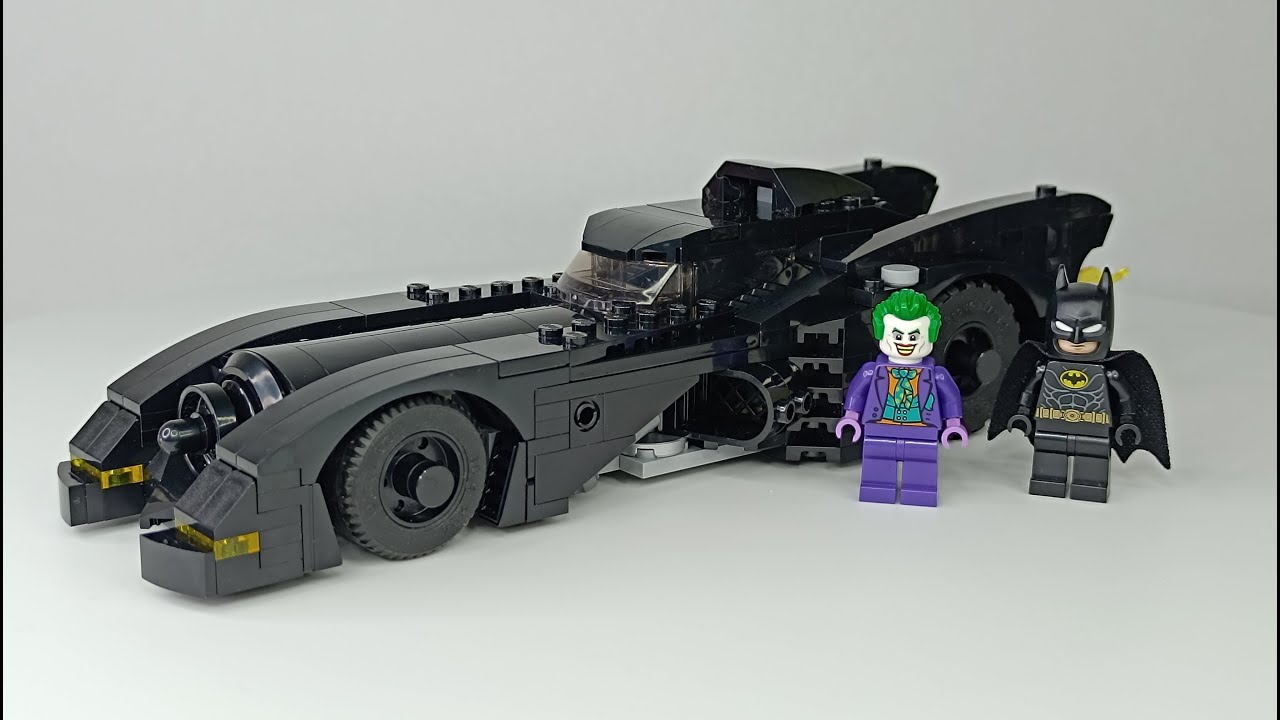 LEGO DC Comics 76224 Batmobile: Batman vs. The Joker Chase - LEGO Speed  Build Review 