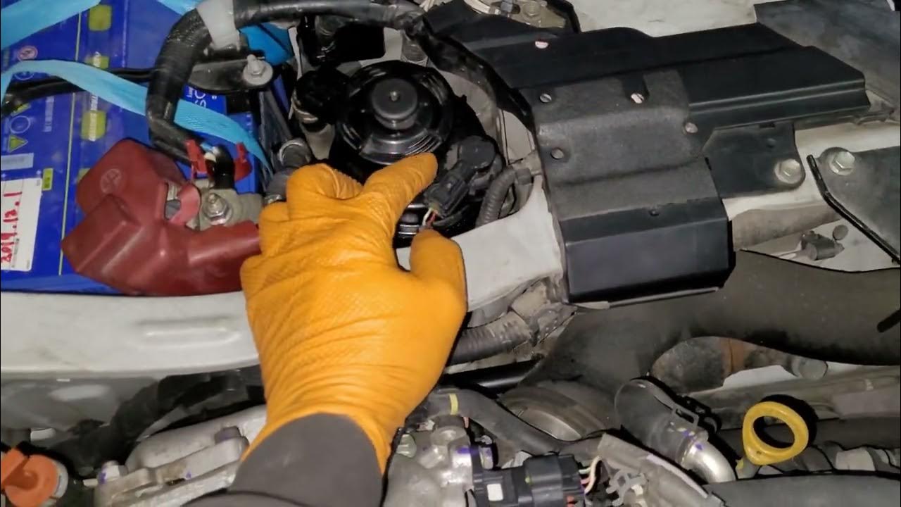 How to replace diesel filter reset the warning light on Toyota Hiace