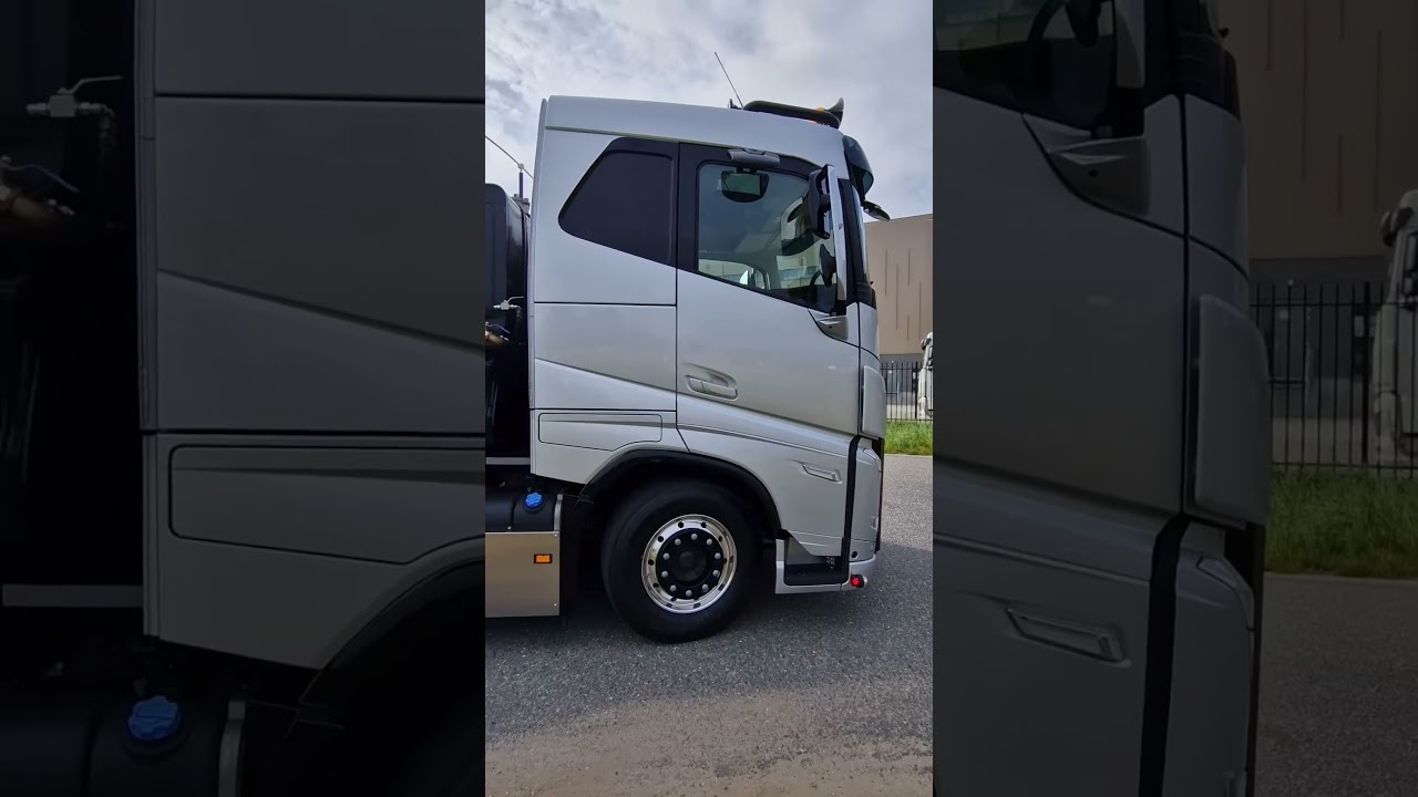 Behold the power of this 8x2 Volvo FH 540 built with EFFER 1405 crane 