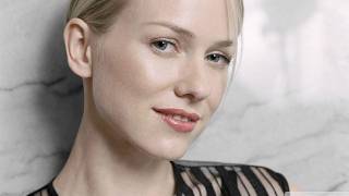 NAOMI WATTS PHOTOS: Pantyhose, Stockings, Tights, Nylon, Heels, MiniSkirt