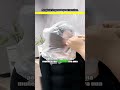 Recogió a la niña pensando que era una muñeca. #shorts #shortvideo