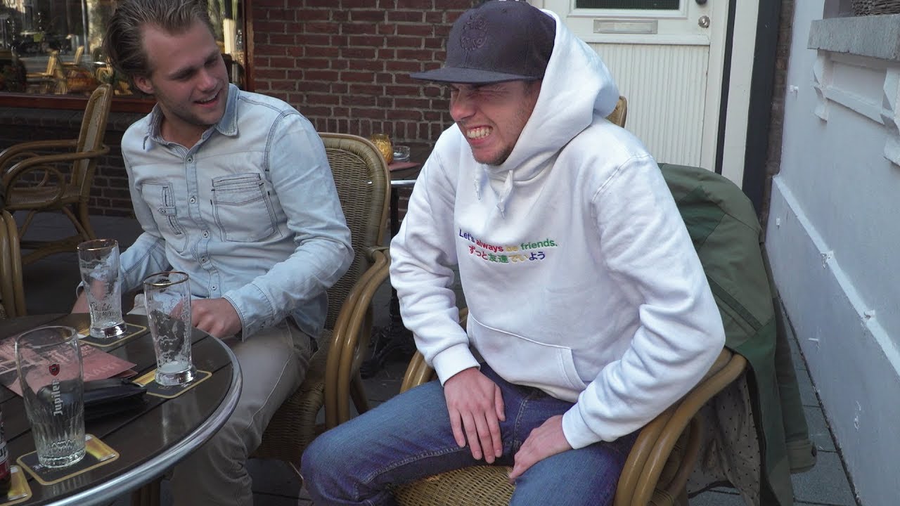 Plassen In Een Luier 2.0 Met Dylan Haegens! #Geinig - Youtube