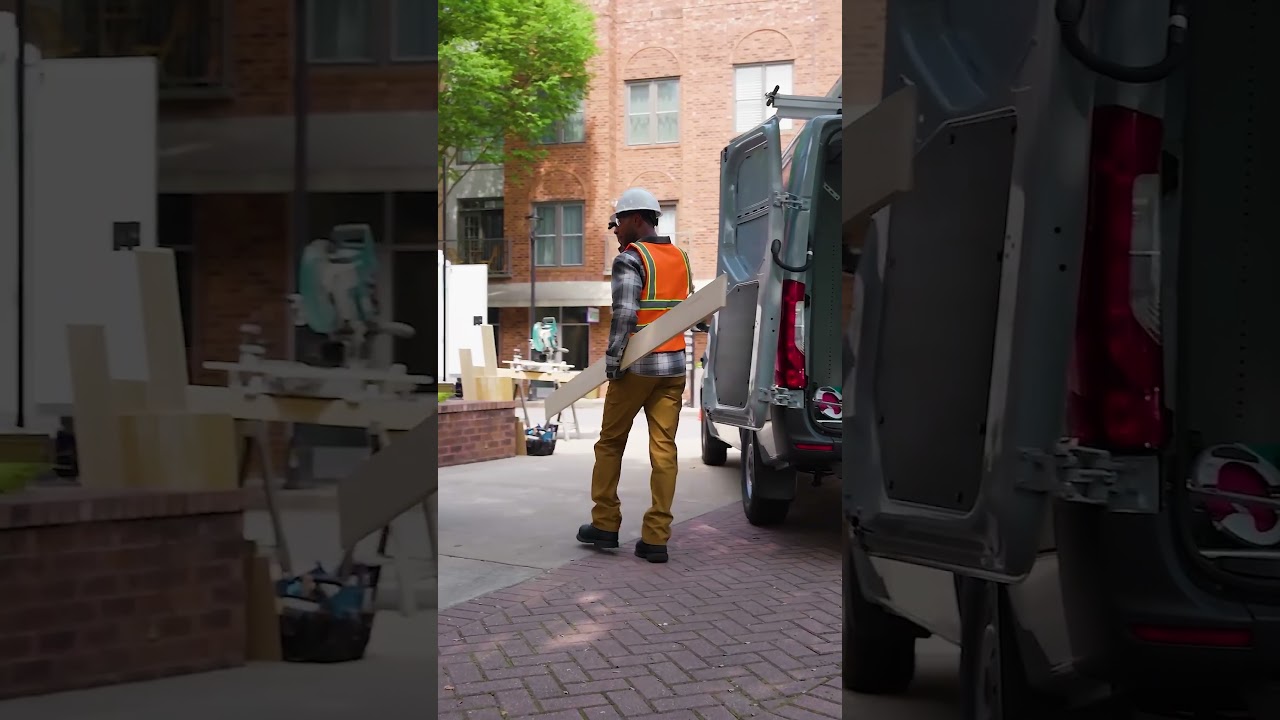 Intelligent and powerful, the Sprinter is ready to take on the toughest tasks.