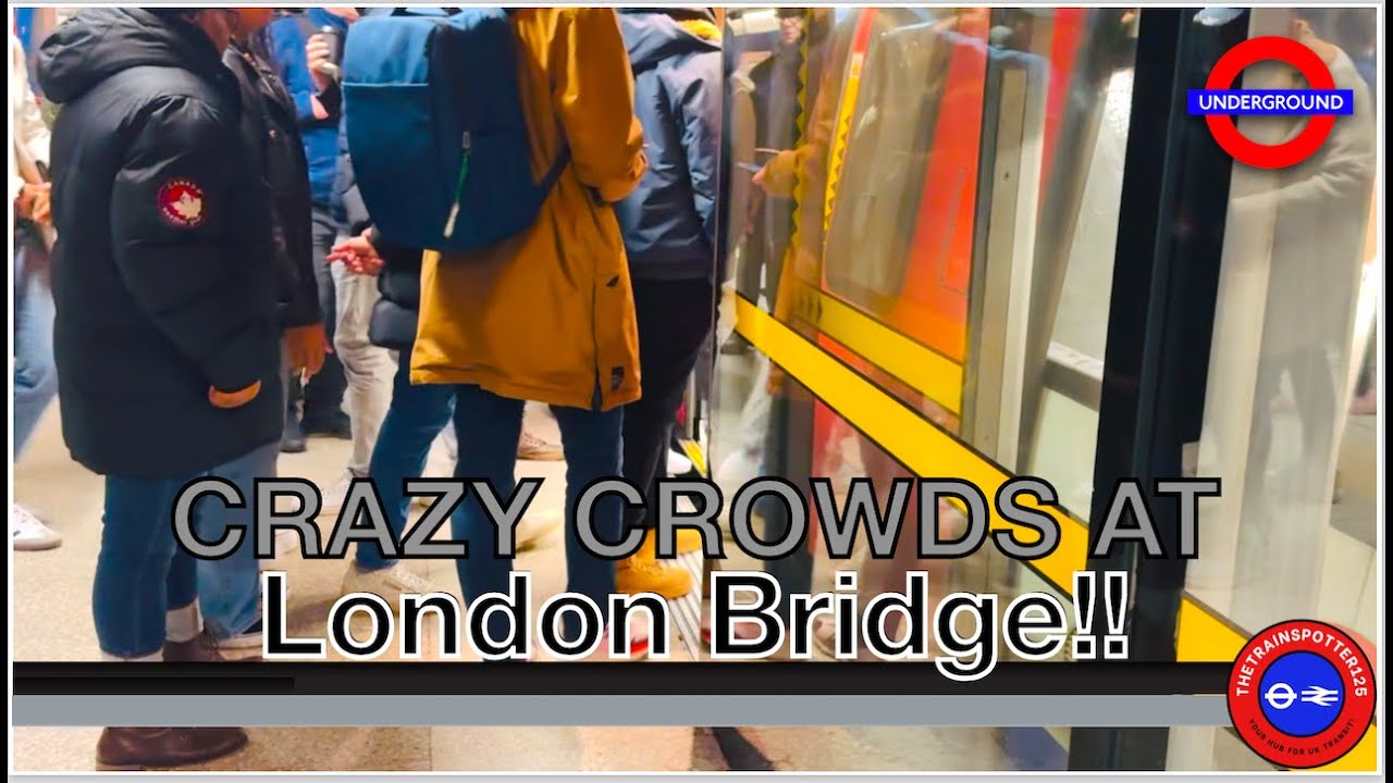 WEEKEND CROWDS at London Bridge Underground Station! - (24/02/2024)
