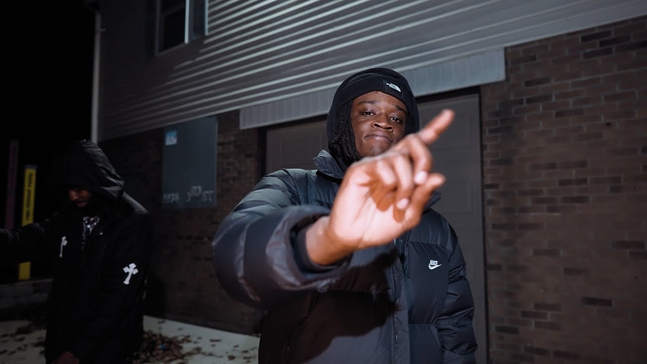 MoMoney1900 - Shit Aint Fun (dir. by 