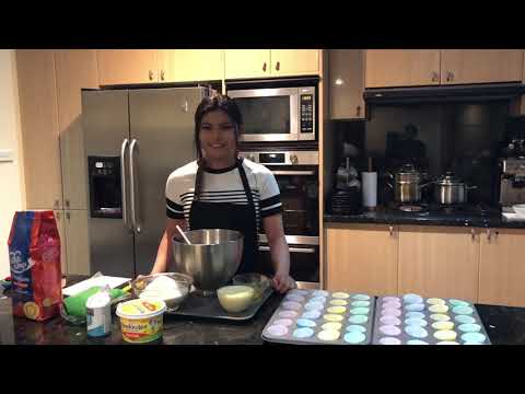 Vlog - Marlisa Makes Macaroons!