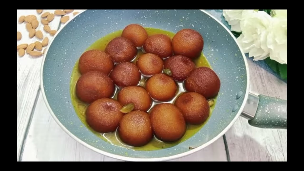 Rasile halvai jaise yekdam perfect tarah se banaye vale gulabjamun😋 ...