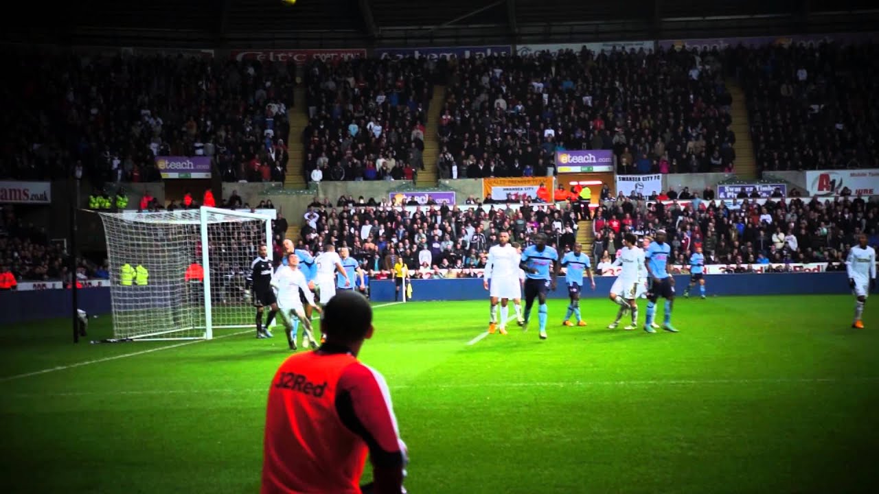 20130209 Swansea City FC Vs Queens Park Rangers 7 - play